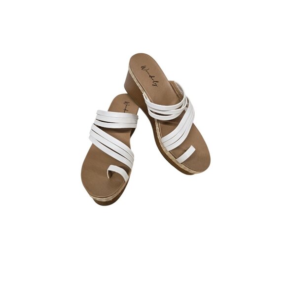 Wonderly Womens Size 9 Libby White Strappy Toe Loop Wedge Heel Sandals - Picture 2 of 7